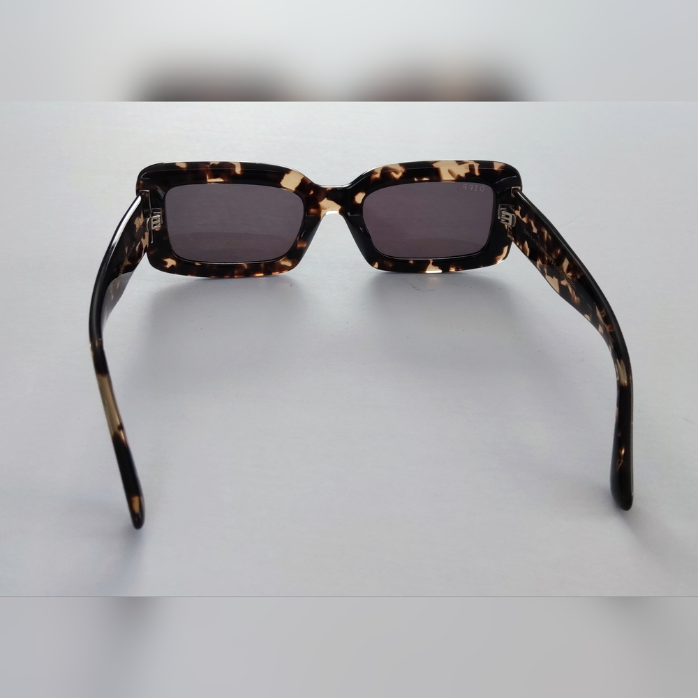 Diff Tortoise Shell Rectangular Sunglasses. 51-23… - image 6